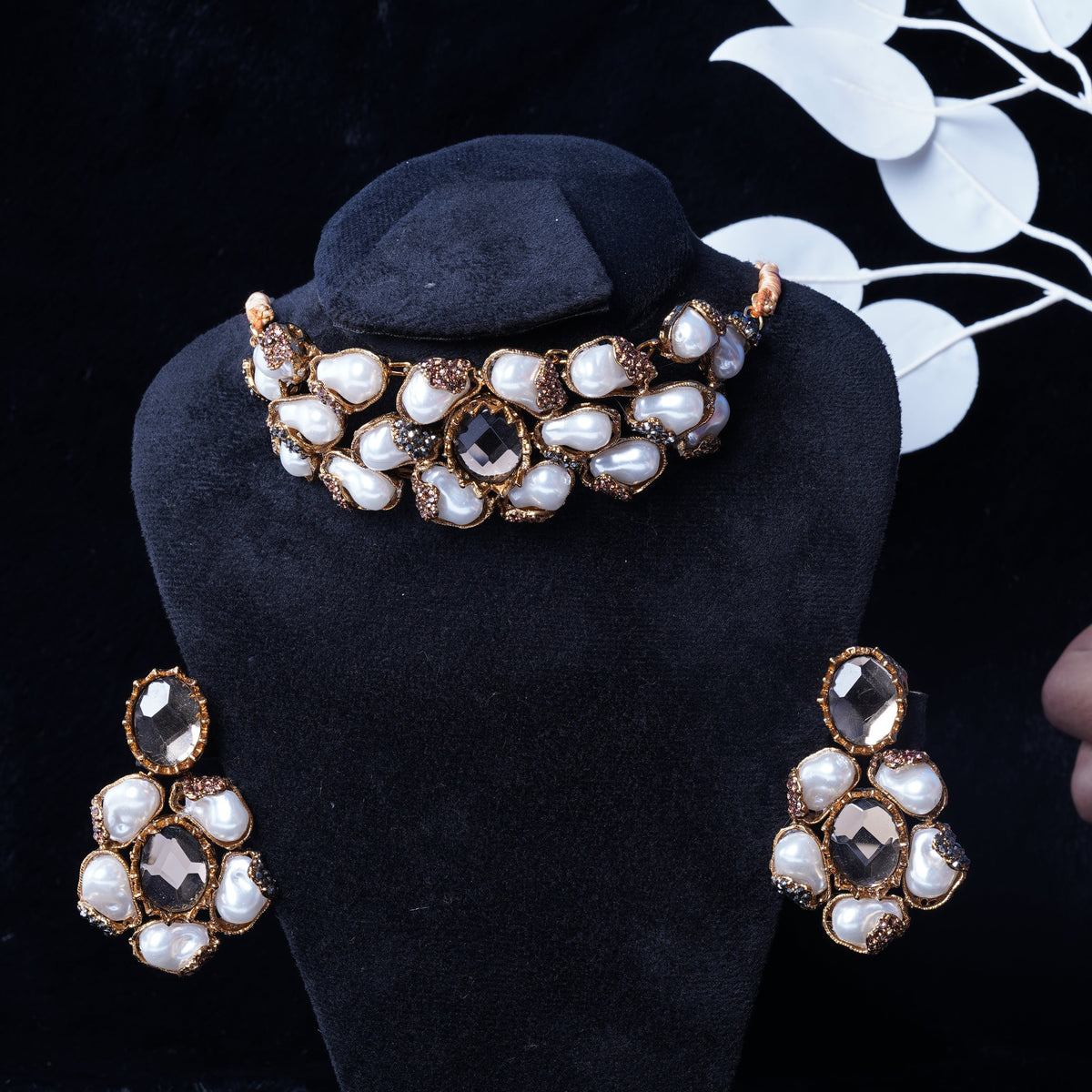 Ivory Pearl necklace Set
