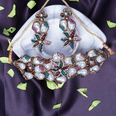 white Petal Pearl Set