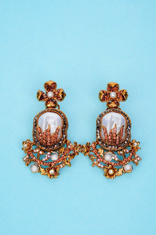 Varnika Golden  Pearl Necklace Set