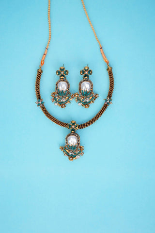 Varnika Turquoise Pearl Necklace Set