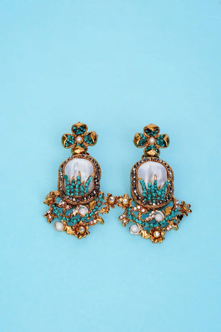 Varnika Turquoise Pearl Necklace Set