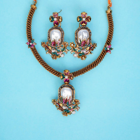 Varnika Multi Pearl Necklace Set