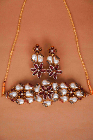 Burgundy Petal Pearl Set