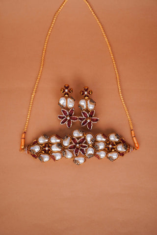 Burgundy Petal Pearl Set