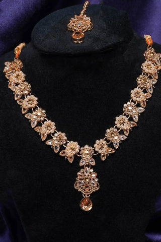 Golden  Floral Necklace Set